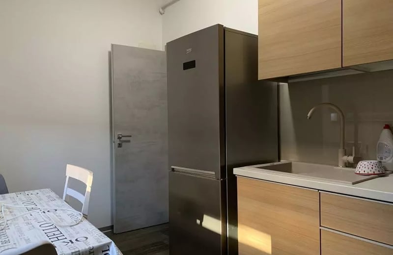 Alquiler a largo plazo: piso de 2 habitaciones 58 m² en Tomis Nord, Constanza, Rumanía