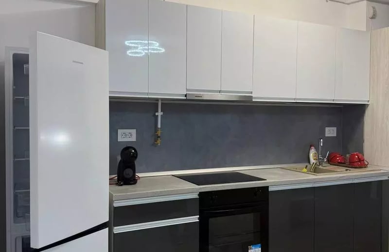 Long-term rental: 33 m² studio in Constanța, Romania