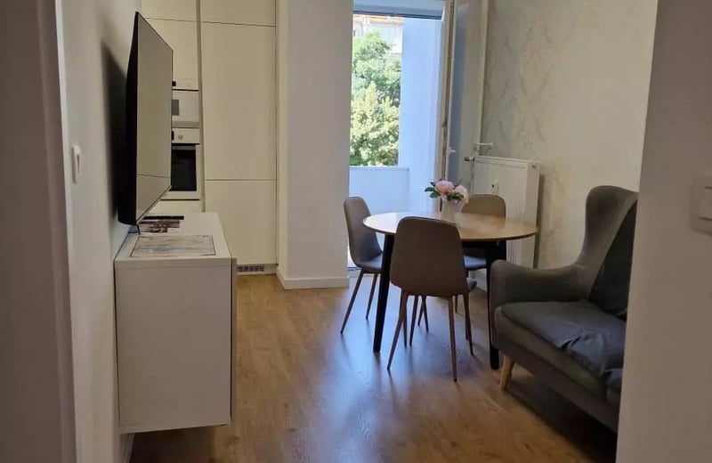 Langzeitmiete: 3-Zimmer-Wohnung 90 m² in Stare Mesto, Bratislava, Slowakei