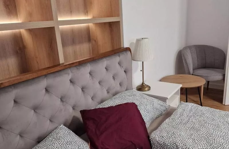 Langzeitmiete: 3-Zimmer-Wohnung 90 m² in Stare Mesto, Bratislava, Slowakei