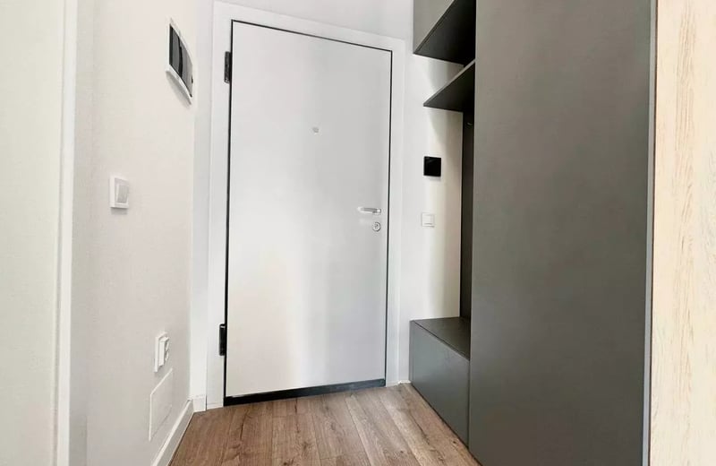 Location longue durée d’un appartement 2 pièces à Tractorul Coresi, Brașov, Roumanie