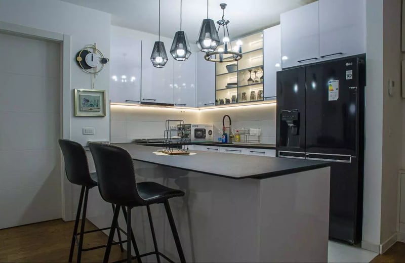 Long-term rent of 4-room apartment 118 m² in New Belgrade, Belgrade, Serbia