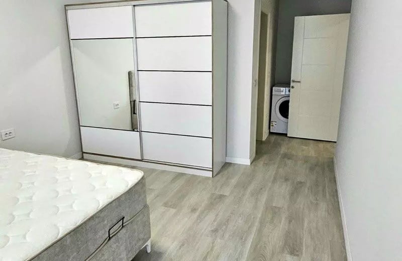 Location longue durée d’un appartement de 3 pièces 90 m², à Tomis Plus, Constanța, Roumanie