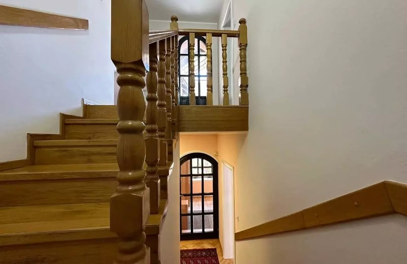 Long-term rental of a 4-room apartment 200 m², Zvezdara, Belgrade, Serbia