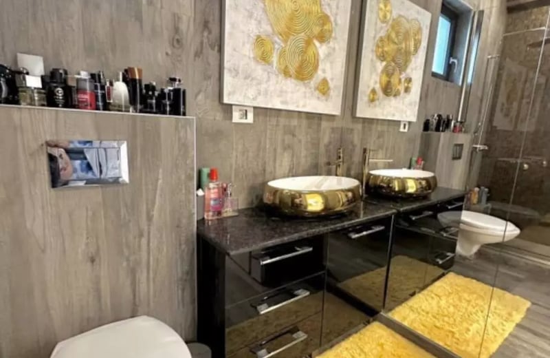 Location longue durée d’un appartement de 3 pièces, 120 m², dans le quartier de Mamaia, Constanța, Roumanie