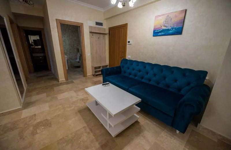 Long-term rental of a 3-room apartment, 70 m², in Mamaia district, Constanța, Romania