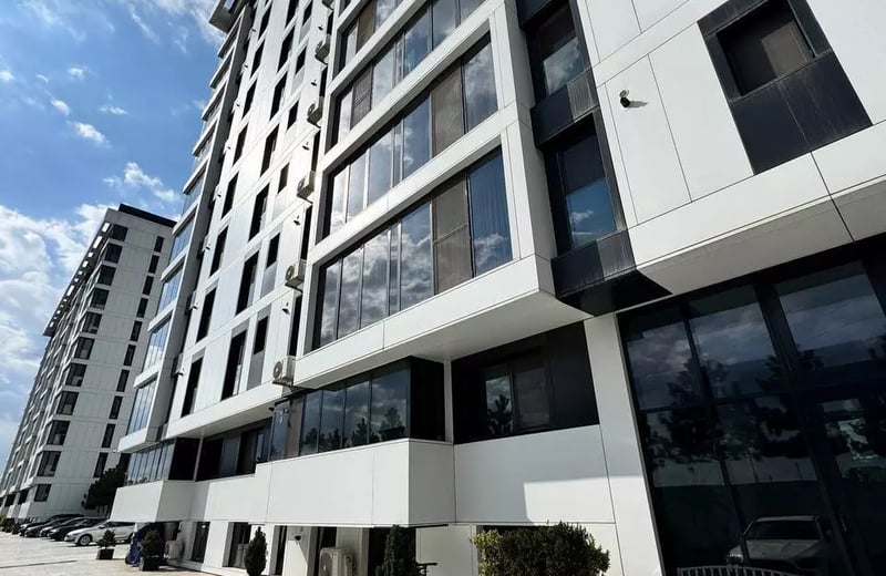 Alquiler a largo plazo de un piso de 2 habitaciones en el distrito de Chiajna, Sector 6, Bucarest, Rumanía