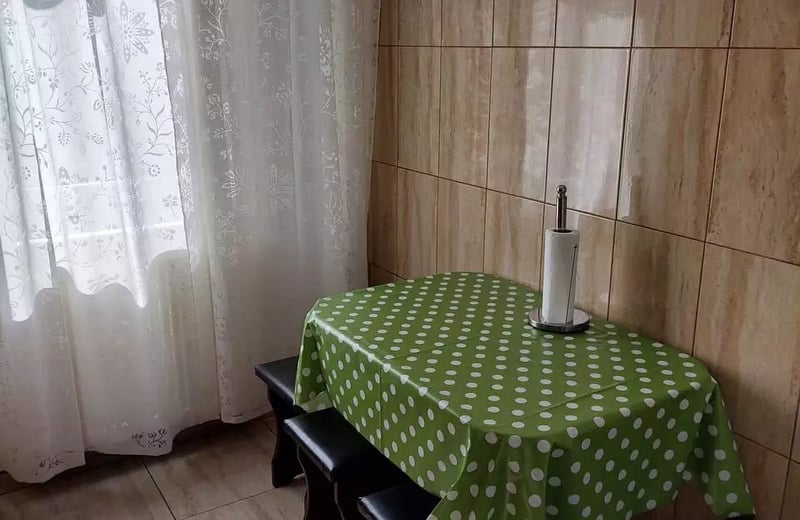 Alquiler a largo plazo de piso de 2 habitaciones, 65 m², en el distrito de Faleza Nord, Constanza, Rumanía