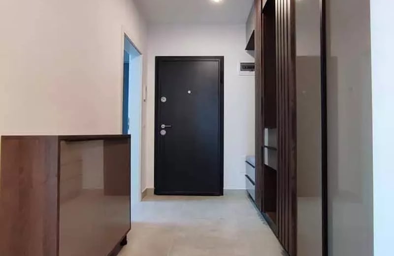 Location longue durée d’un appartement de 3 pièces, 80 m², Tractorul, Brașov, Roumanie