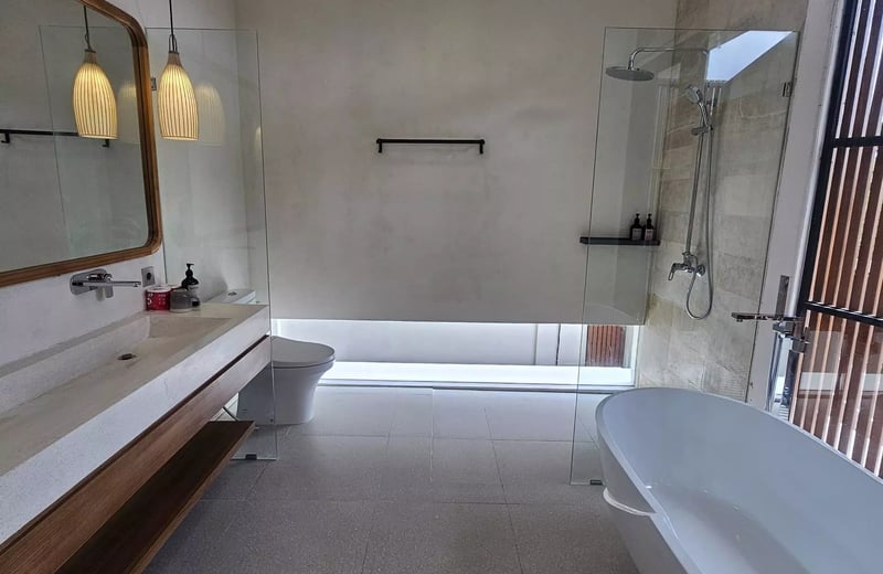 Long-term rental of a 3-bedroom villa in Singakerta, Bali, Indonesia