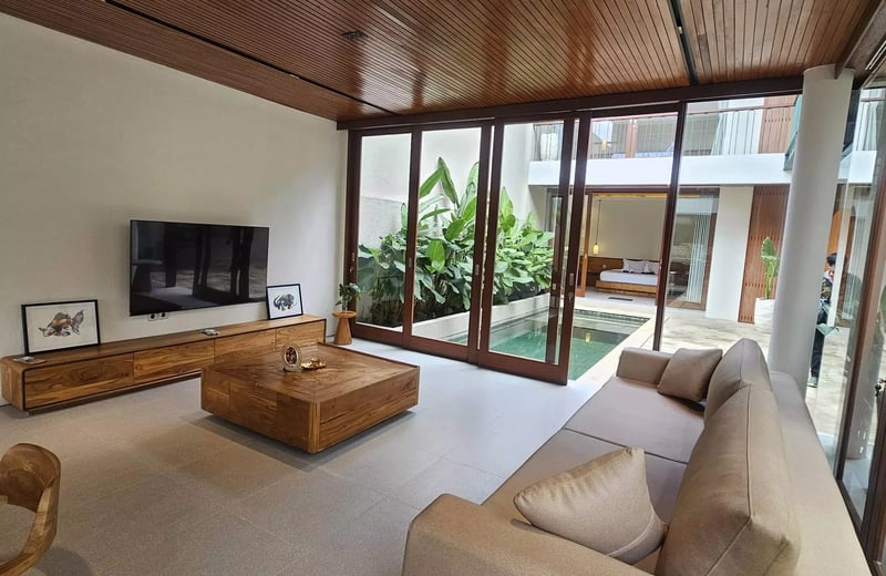 Long-term rental of a 3-bedroom villa in Singakerta, Bali, Indonesia