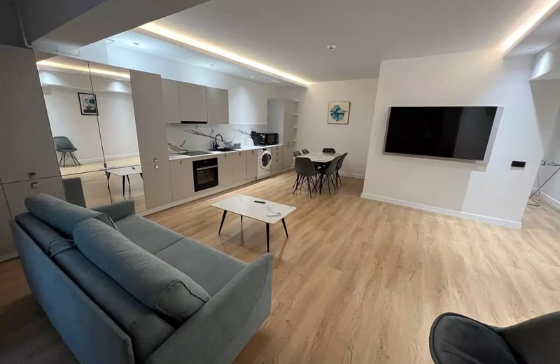 Долгосрочная аренда 3-комнатной квартиры, 90 м², район Mamaia, Констанца, Румыния