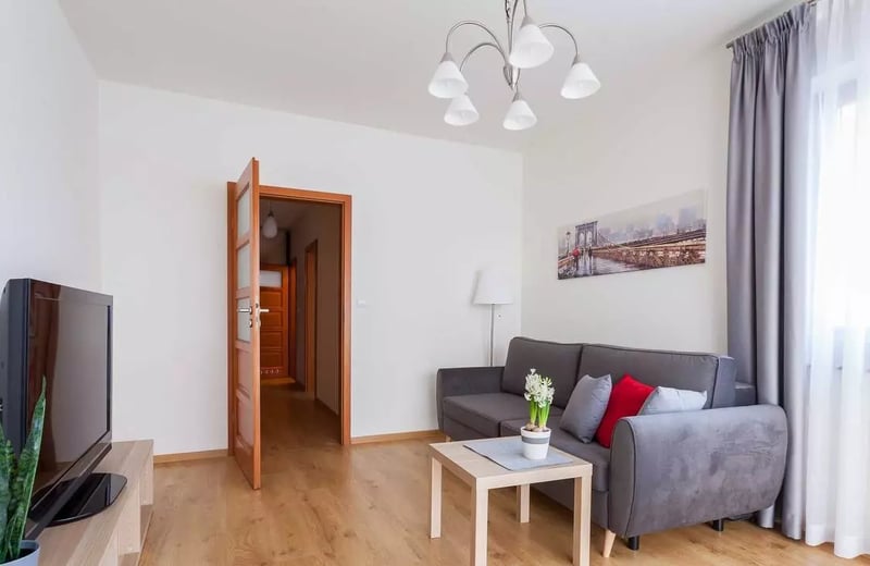 Alquiler a largo plazo de un piso de 2 habitaciones, 60 m², en el distrito Krowodrza, Cracovia, Polonia