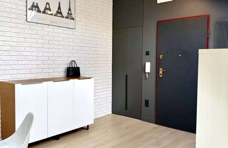 Location longue durée d’un studio de 36 m² à Praga-Północ, Varsovie, Pologne