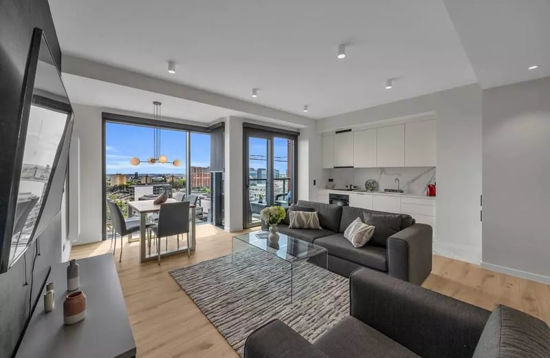 Long-term rental of a 3-room apartment, 82 m², in Wola, Warsaw, Poland