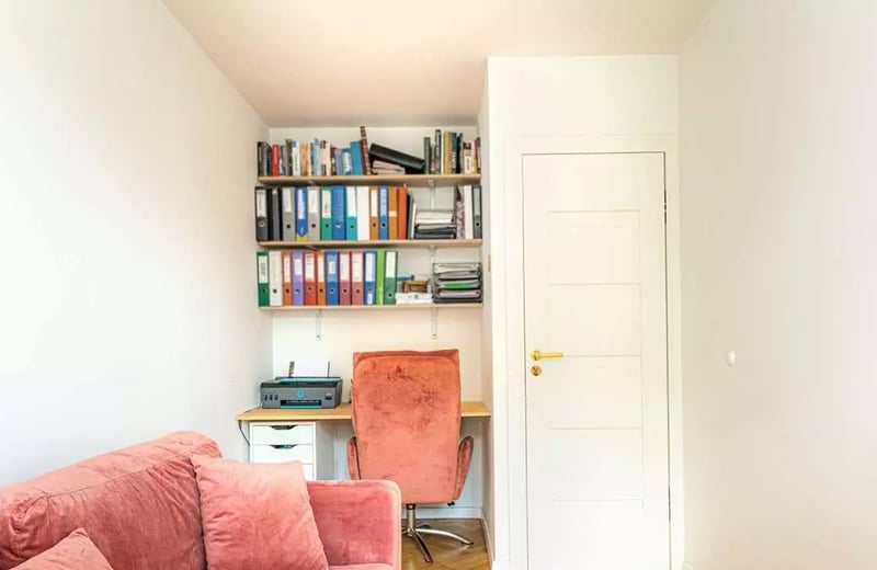 Long-term rental of a 4-room apartment, 93 m², in Śródmieście Północne district, Warsaw, Poland