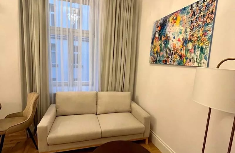 Long-term rental of a 2-room apartment, 46 m², in the city center, Warsaw, Poland