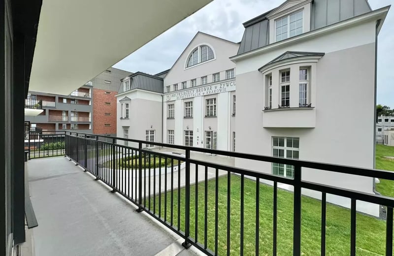 Long-term rental of a 3-room apartment, 96 m², in Krowodrza district, Kraków, Poland
