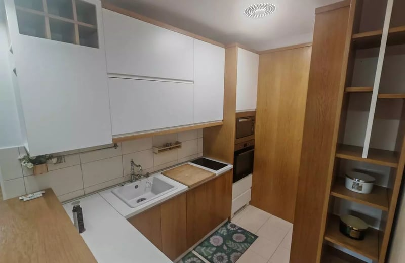 Alquiler a largo plazo de un piso de 2 habitaciones, 60 m², en el distrito de Voždovac, Belgrado, Serbia