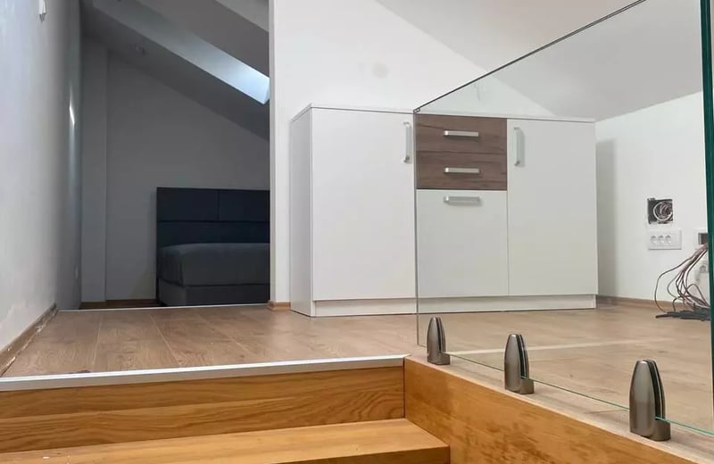 Location longue durée d’un appartement de 4 pièces, 88 m², à Zemun, Belgrade, Serbie