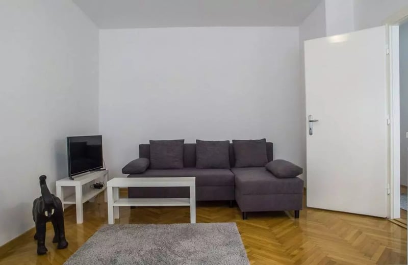Location longue durée d’un appartement de 2 pièces, 37 m², au centre-ville, Belgrade, Serbie