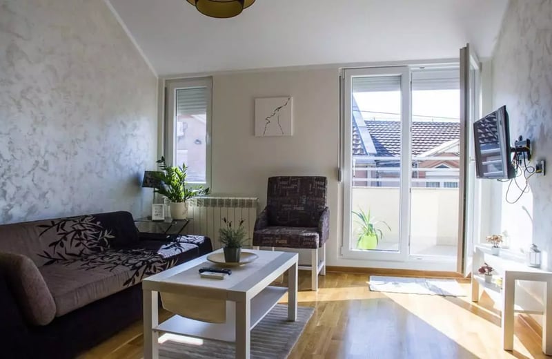 Долгосрочная аренда 2-комнатной квартиры, 37 м², в центре, Белград, Сербия