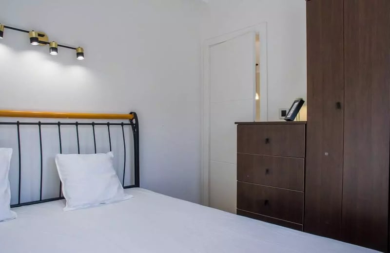 Долгосрочная аренда 2-комнатной квартиры, 37 м², в центре, Белград, Сербия