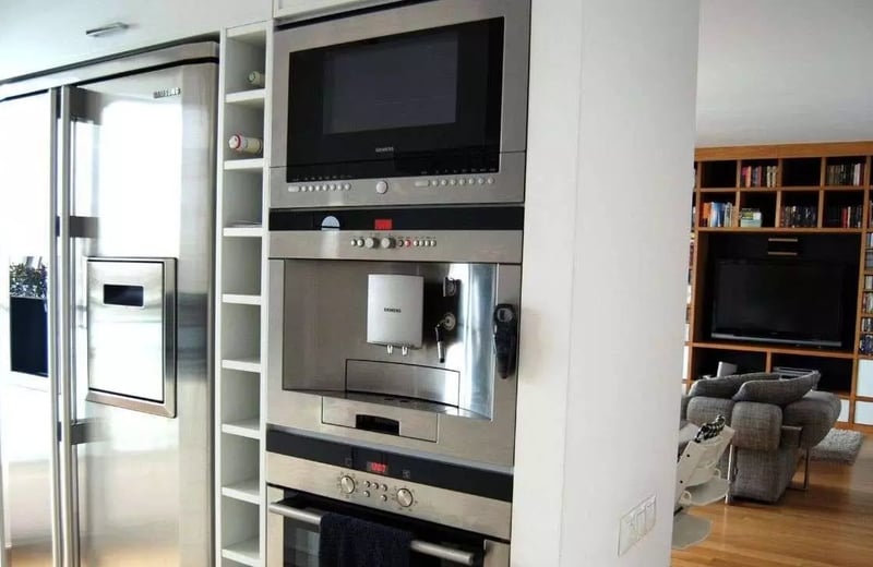 Long-term rental of a 3-room apartment, 78 m², Powiśle, Warsaw, Poland