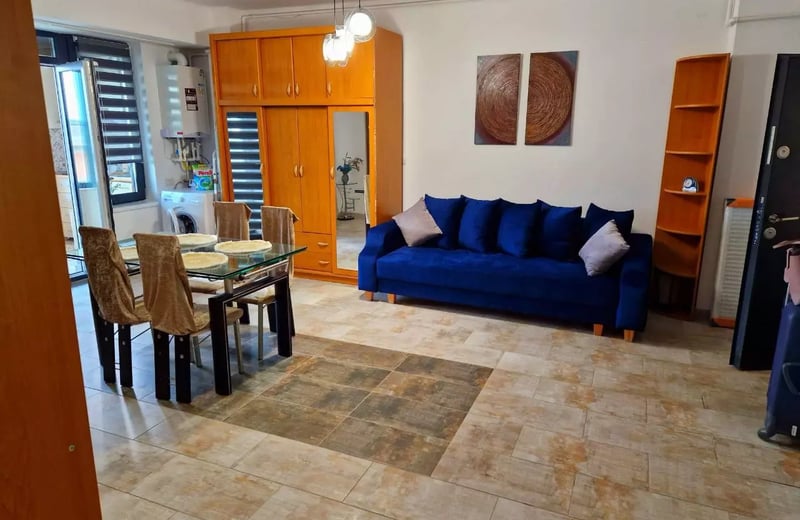 Langzeitmiete einer 2-Zimmer-Wohnung, 55 m², in Campus, Constanța, Rumänien