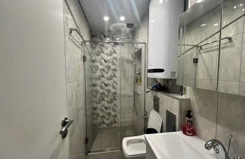 Alquiler a largo plazo de un apartamento de 4 habitaciones, 100 m², en Varna, Bulgaria