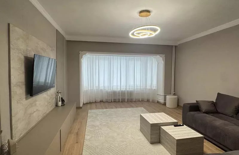 Long-term rental of a 3-room apartment, 78 m², Constanța, Romania