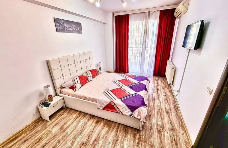 Langzeitmiete einer 2-Zimmer-Wohnung, 75 m², in Mamaia, Constanța, Rumänien