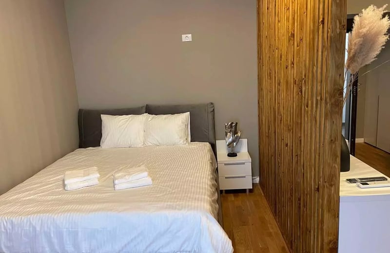 Alquiler a largo plazo de un apartamento tipo estudio, 45 m², en Faleza Nord, Constanza, Rumanía