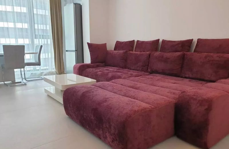 Location longue durée d’un appartement de 2 pièces, 60 m², à Mamaia Nord, Constanța, Roumanie