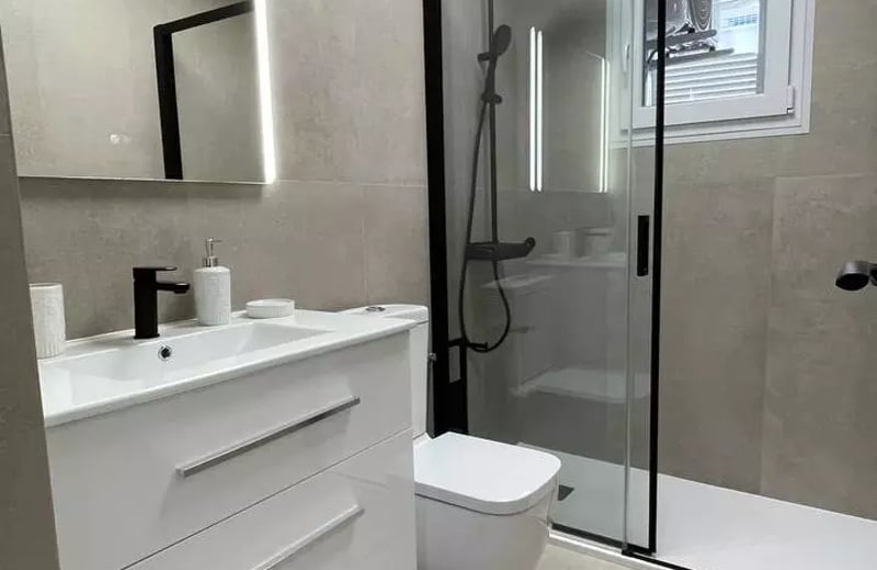 Location longue durée d’un appartement de 2 pièces, 65 m², à Torrevieja, Espagne