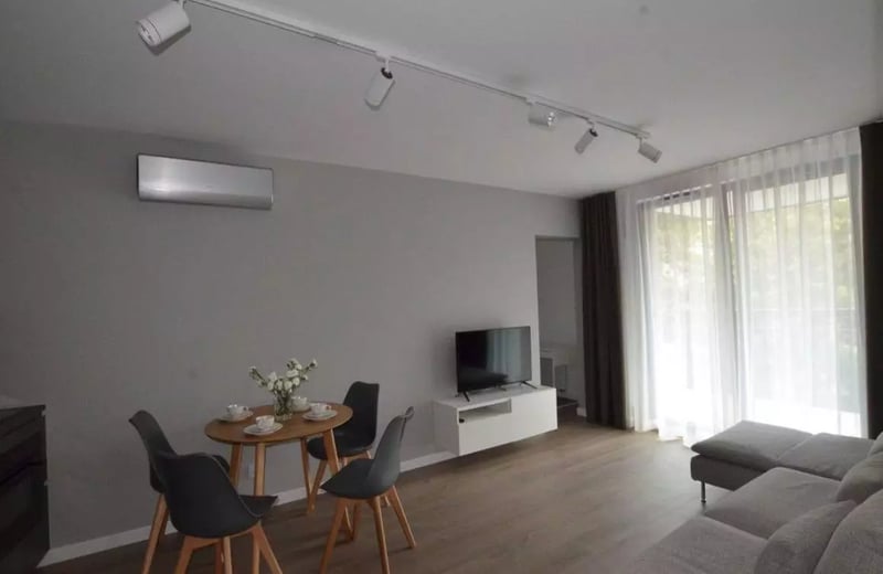 Долгосрочная аренда 3-комнатной квартиры, 58 м², Stare Dębniki, Краков, Польша