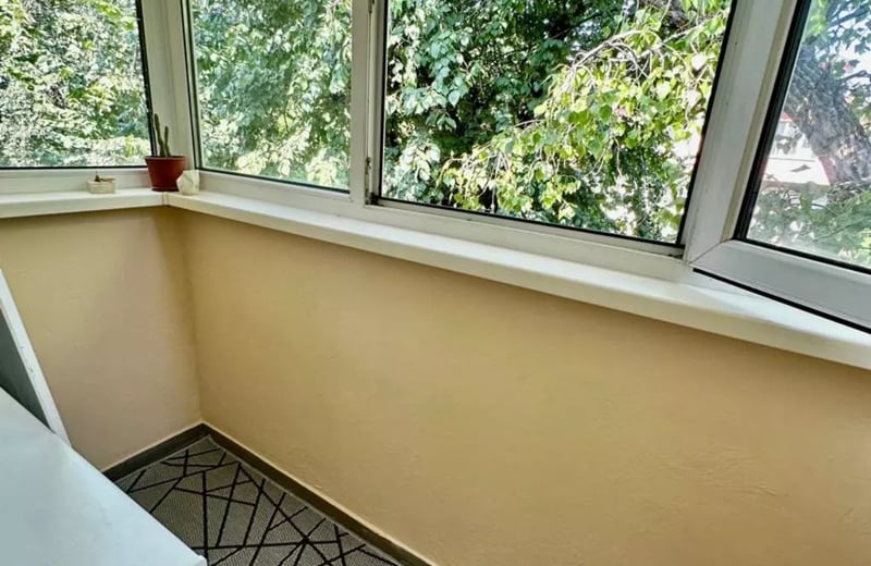 Alquiler a largo plazo de un piso de 2 habitaciones, 47 m², Chisináu, Moldavia