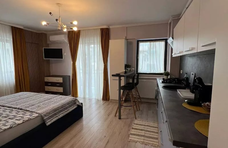 Alquiler de un estudio cómodo, 30 m², Mamaia, Constanța, Rumanía