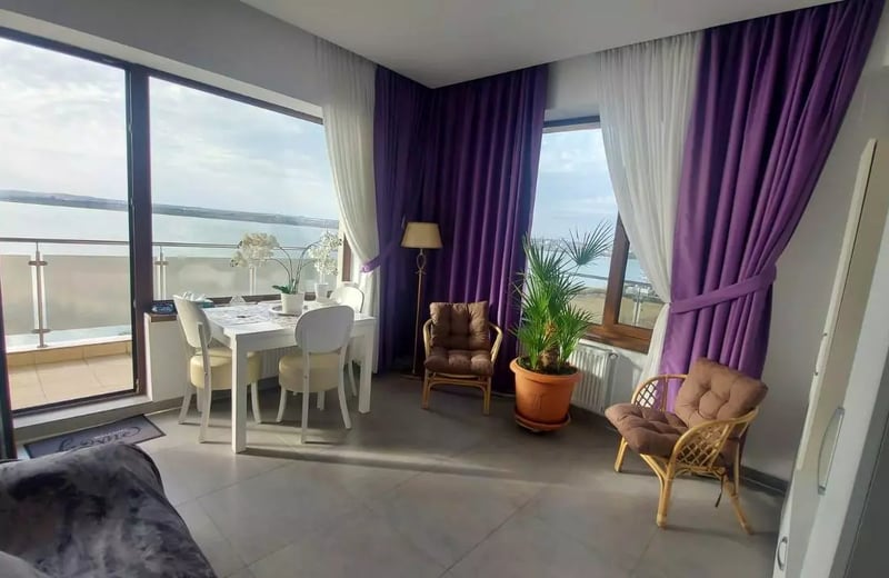 Аренда просторных 2-комнатных апартаментов, 50 м², Mamaia, Constanța, Румыния