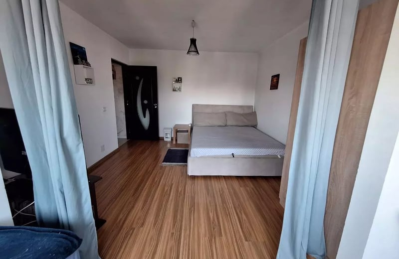 Rental of a comfortable 2-room apartment, 54 m², Inel 2, Constanța, Romania