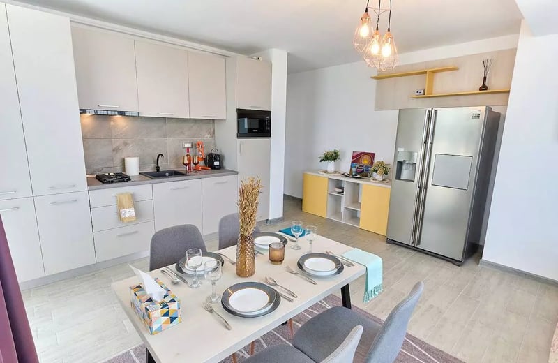 Rental of spacious 3-room apartments, 75 m², Mamaia, Constanța, Romania