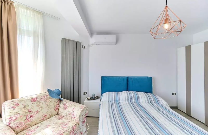 Rental of spacious 3-room apartments, 75 m², Mamaia, Constanța, Romania