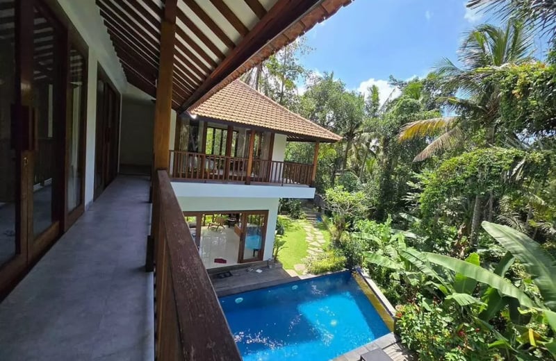Miete einer Designer-Villa mit Dschungelblick, Lodtunduh, Ubud, Bali, Indonesien